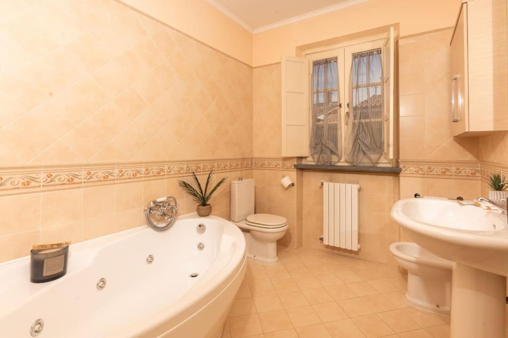 9 minuti dalle Mura di Lucca, Luxury Villa - 4