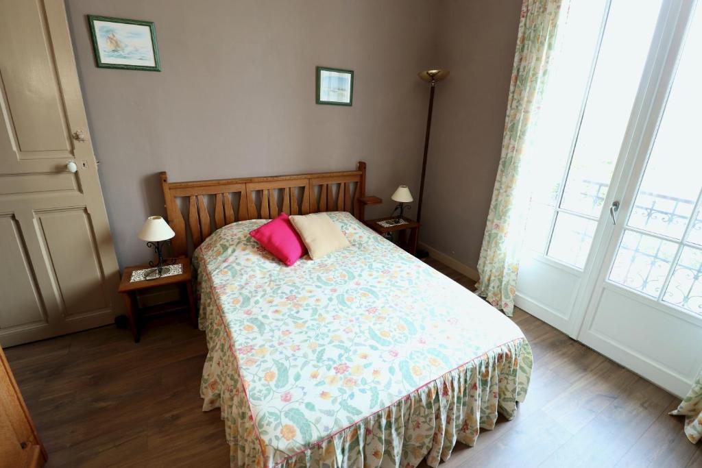 Le Bercail : Apt avec balcon et parking, vue phare! - 3