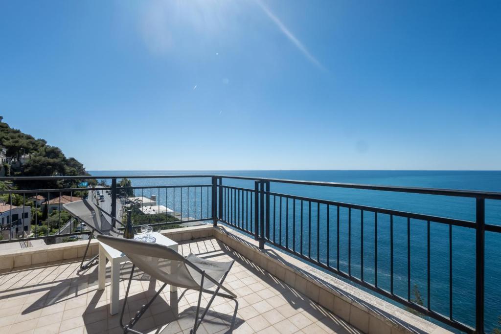 Sky & Sea Apartment by Wonderful Italy, Ospedaletti
