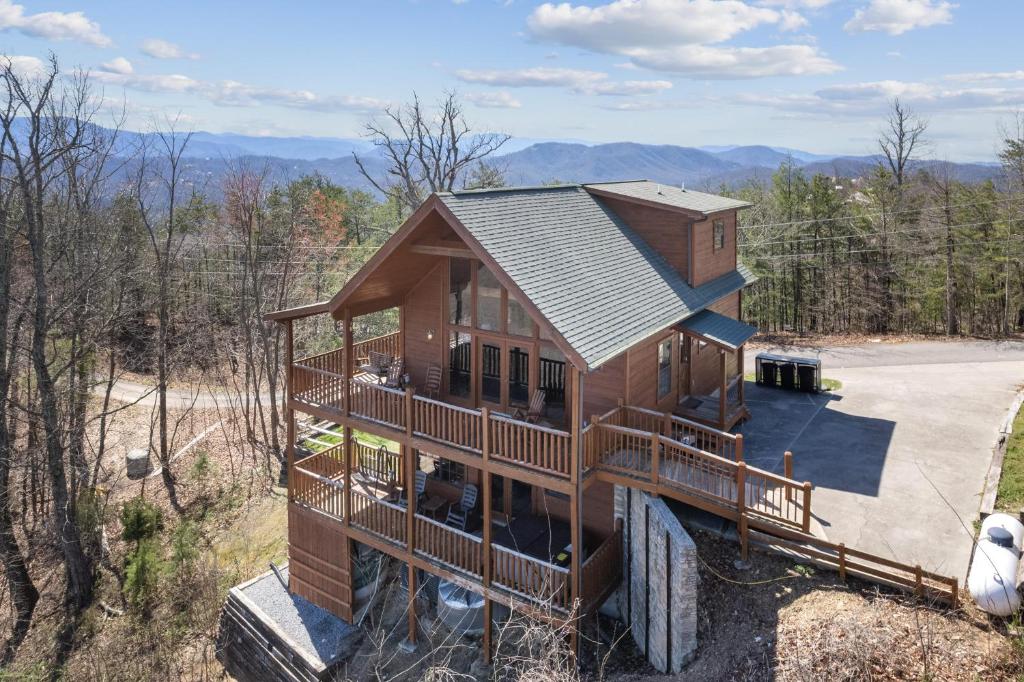 Radiant View #422, Sevierville