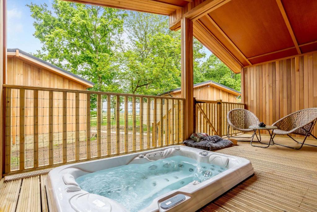 Campden Lodge 1, Kingham