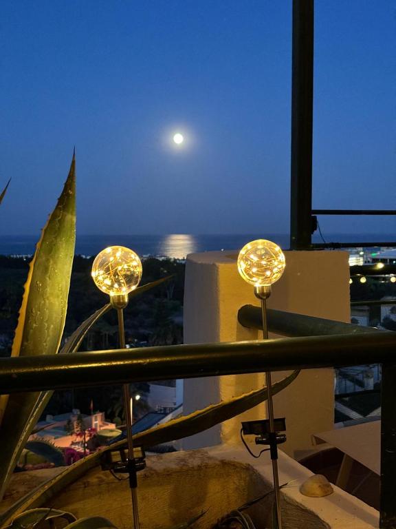 Classy flat w/ impressive VIEWS - 2