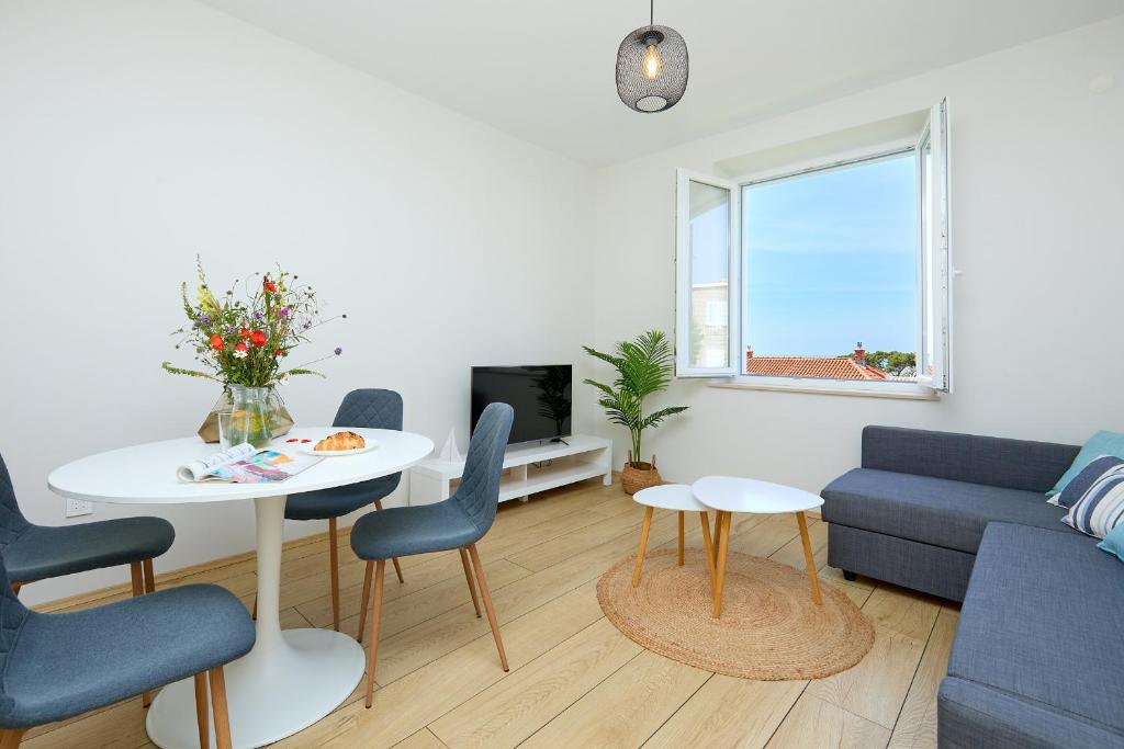 Evergreen Escape, Dubrovník