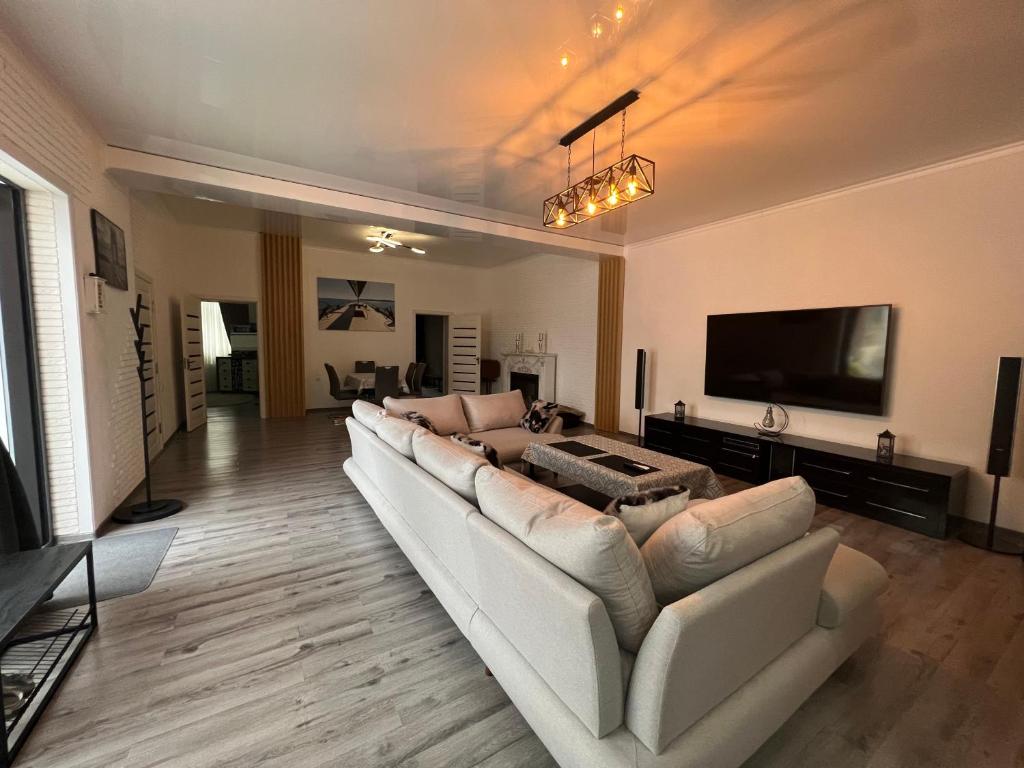 Тройка, Taškent