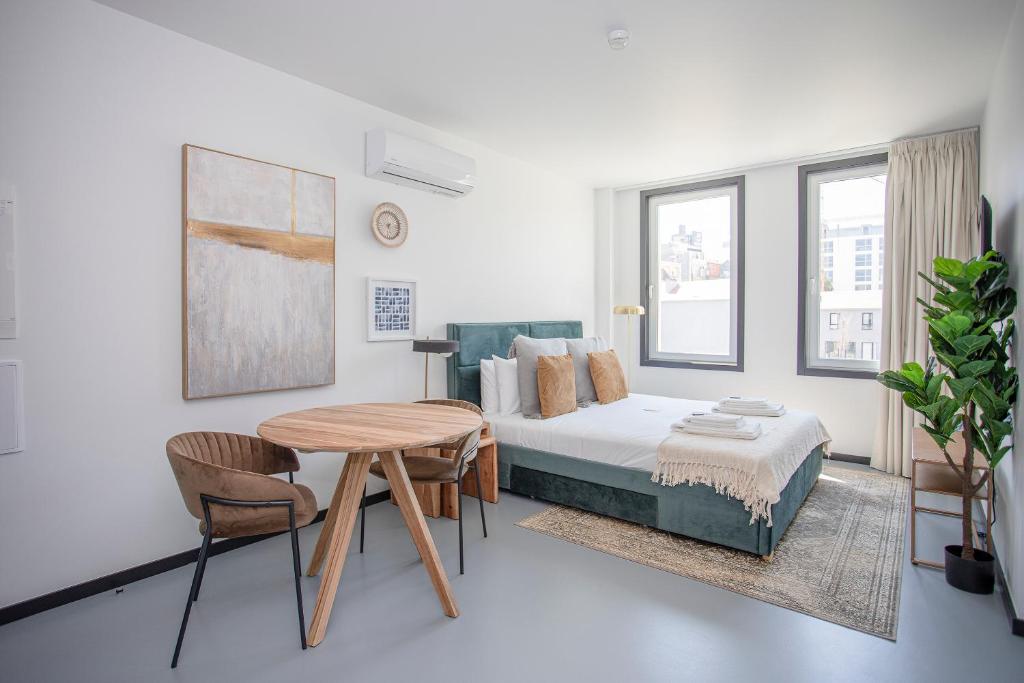 Liiiving in Porto - City Design Studios, Porto