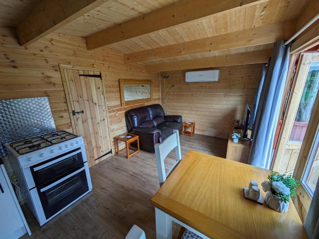 Cosy Cabin, Billericay photo 3