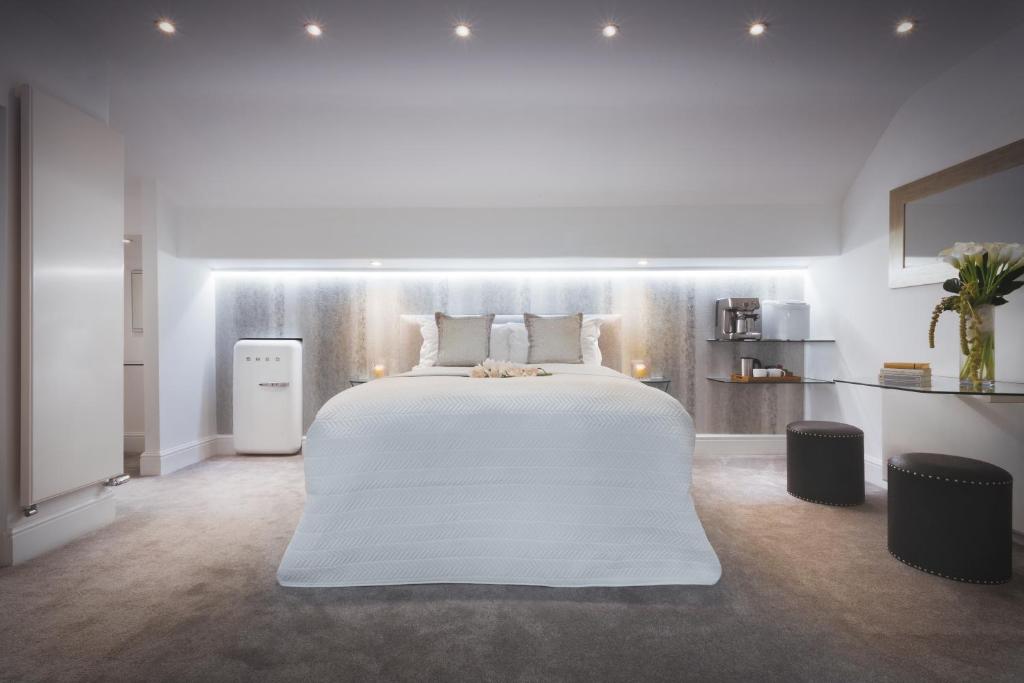 King Room with Spa Bath