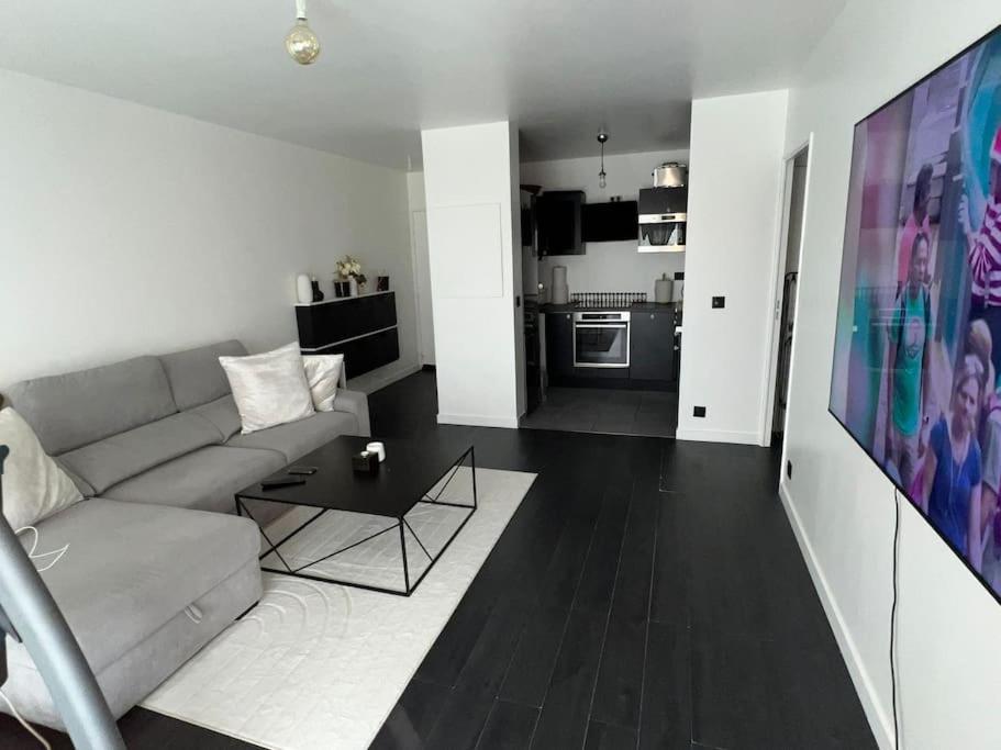 Superbe T2, Paris, Stade de France, WIFI, Parking, Saint-Denis