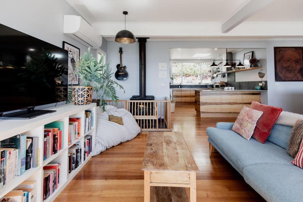 Hillside Retreat in Hobart, Sandy Bay