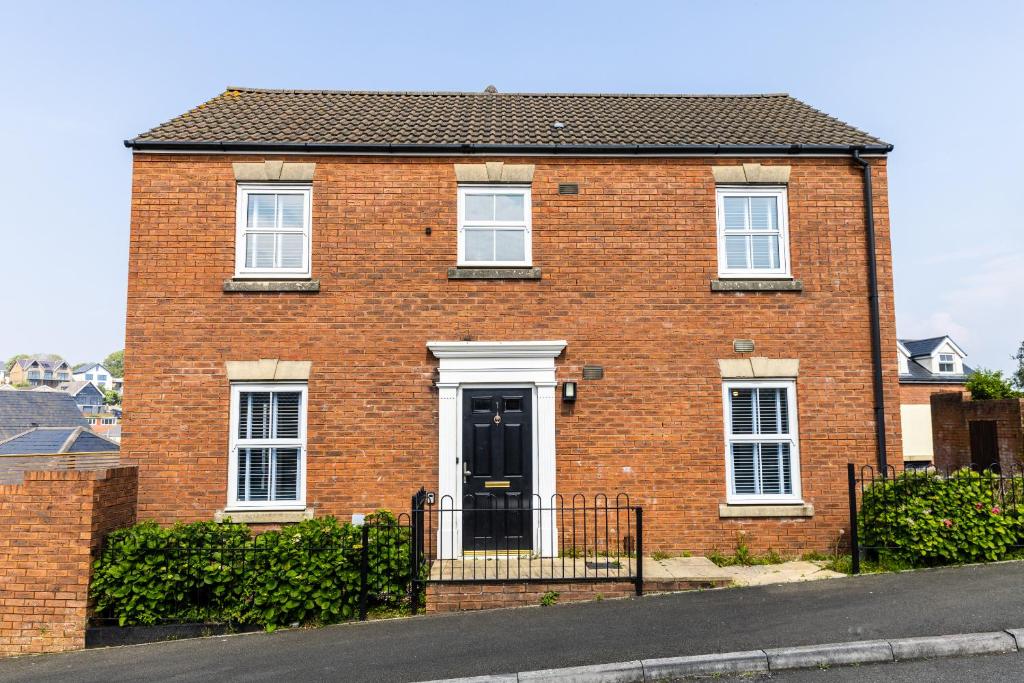 Limeslade House in Mumbles - Family & Dog Friendly, Мамблс