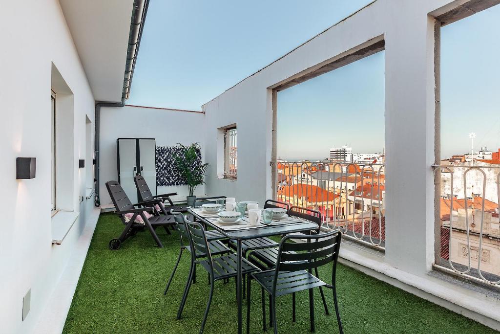 Genteel Home Jovellanos Terrace - 4