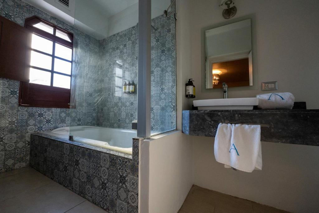 Artea Hotel Boutique - 4