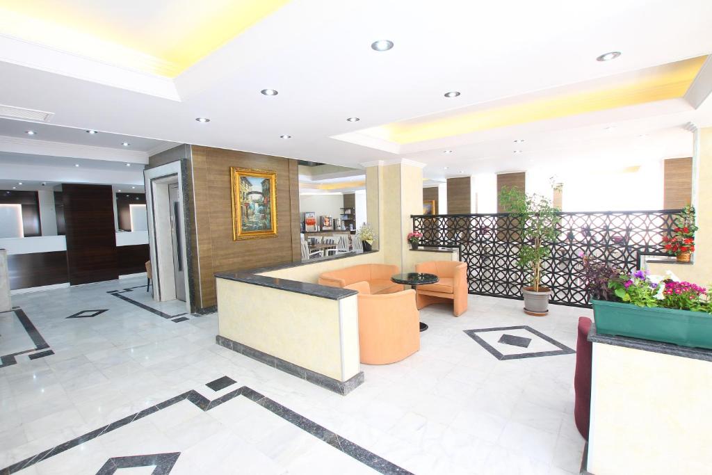 Myra Hotel — Hotel building in Marmaris, Mugla