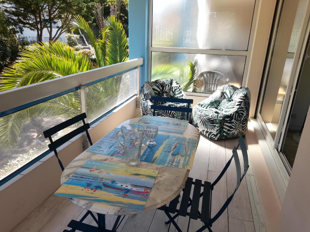 Appartement T2 à Arcachon - Proche du Casino, Centre-ville, Plage d'Eyrac, Parking et Balcon - FR-1-319-510 - 1
