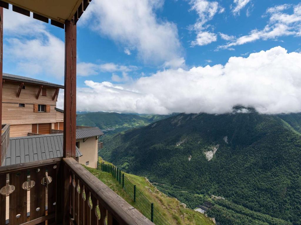Appartement skis aux pieds avec piscine chauffée et parking - FR-1-296-345 - 3