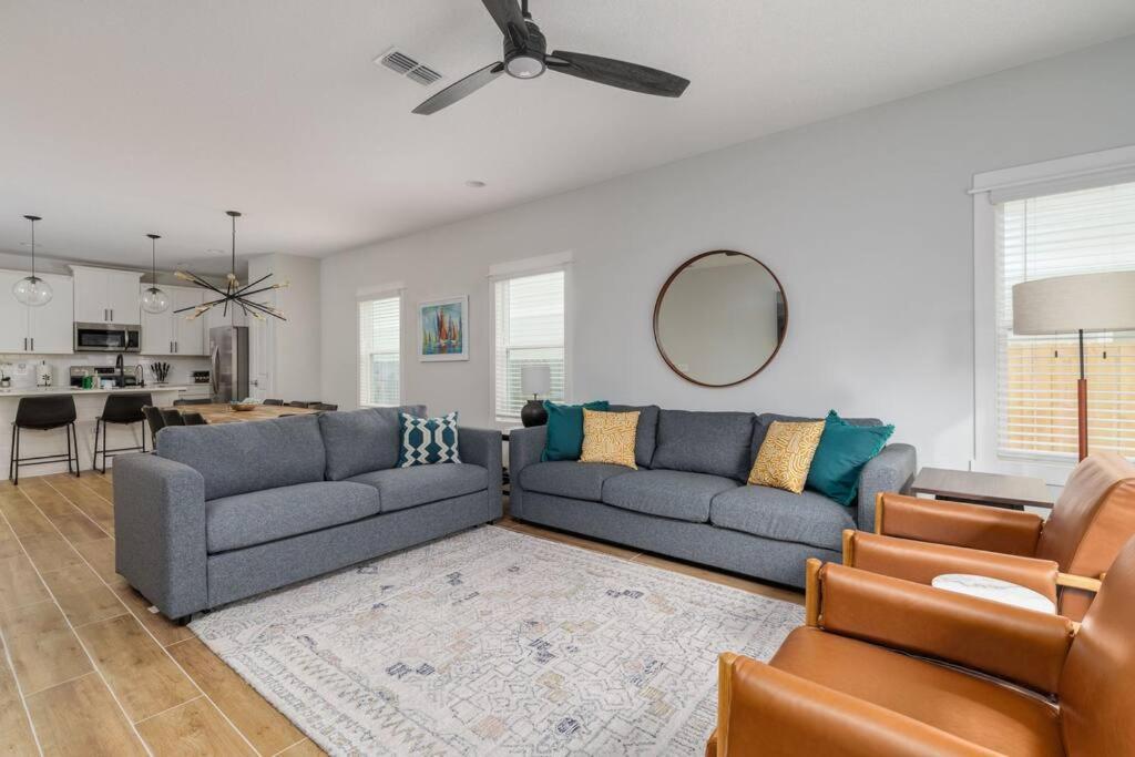 Be A Nomad - Perfect for groups - Brand New, Jacksonville Beach