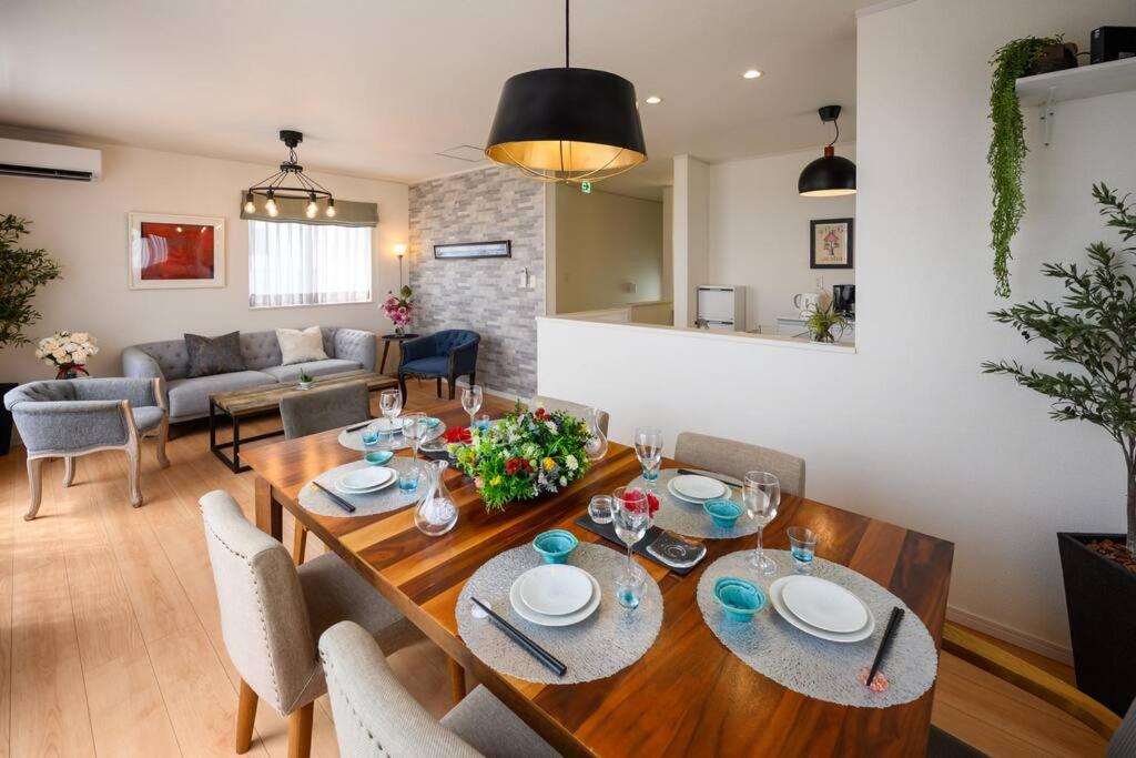 オーシャンビュー！ビーチまで車で２分/最大１２名/無料駐車場２台 コンフォートハウス, Uruma