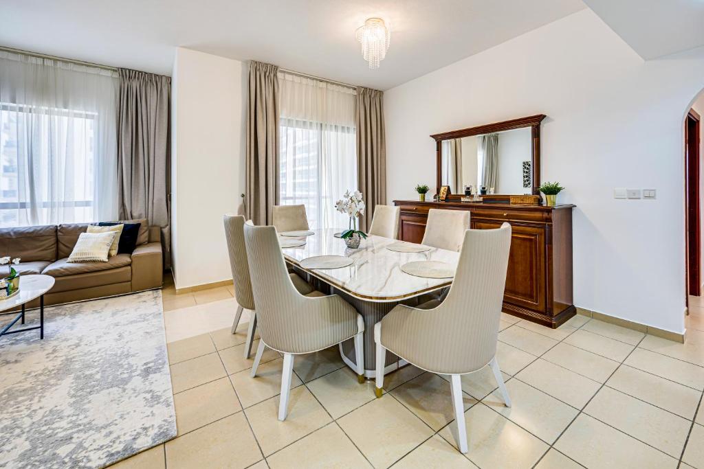 Wonderful 2 Bedroom apartment in JBR 전경