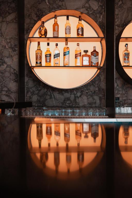 Royal-G Deluxe Hotel — Restaurant & bars in Golem, Tirane