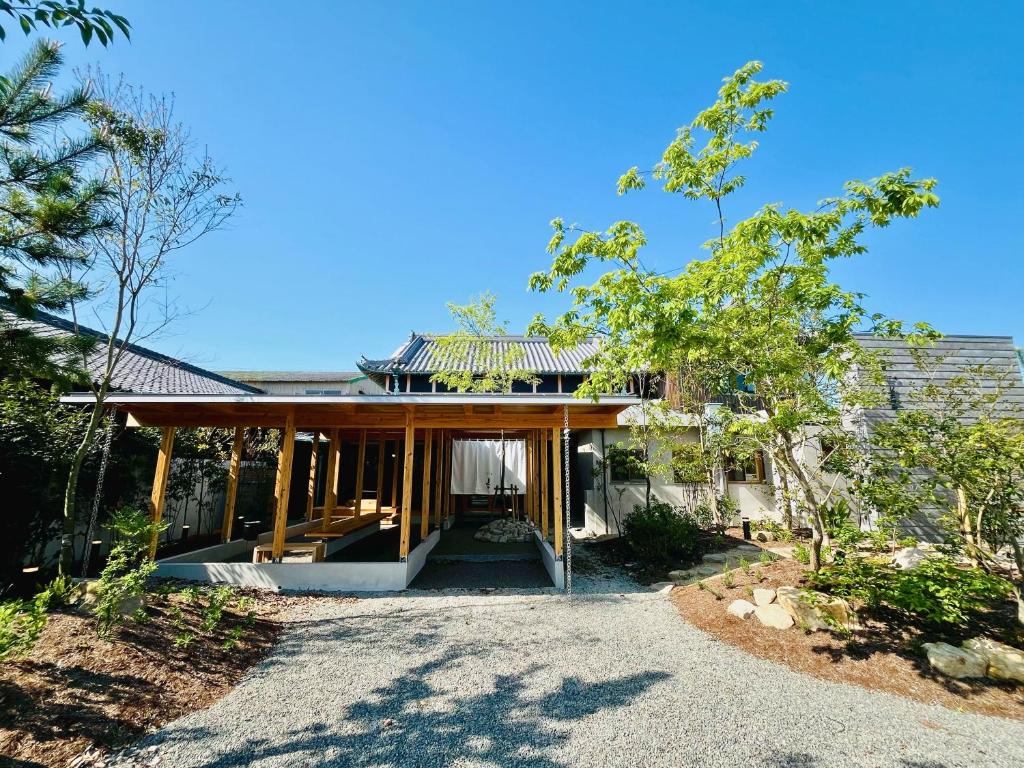 Tiz庵　善, Minato