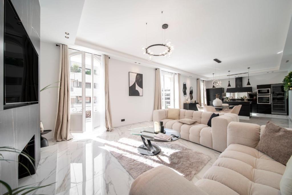 REF 1466 - Penthouse à louer - 4