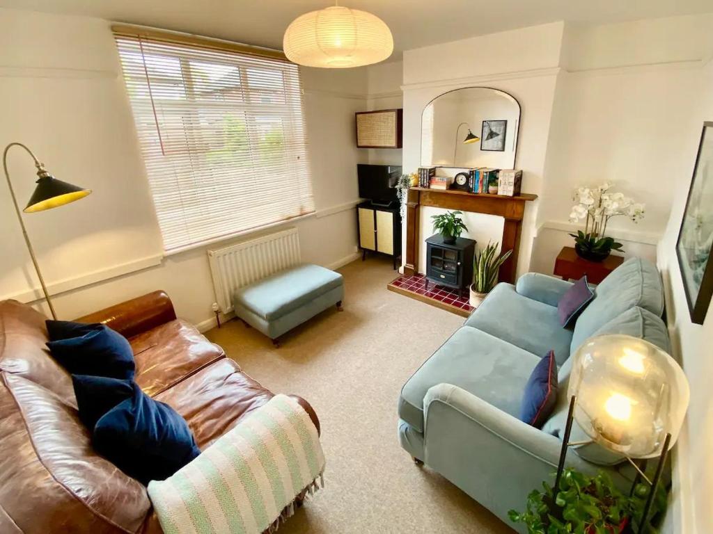 Pass the Keys 3 Bedroom home within walking distance of town, Shrewsbury