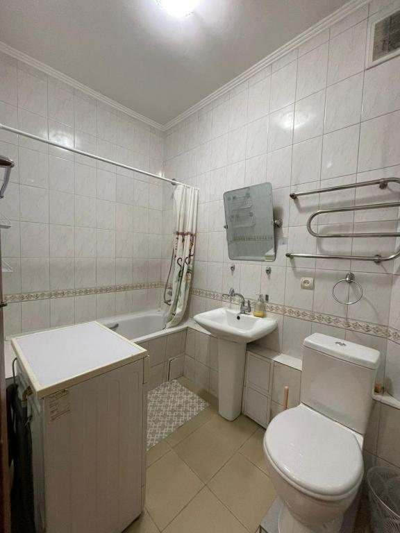 3-х комнатная квартира в центре, Biškek