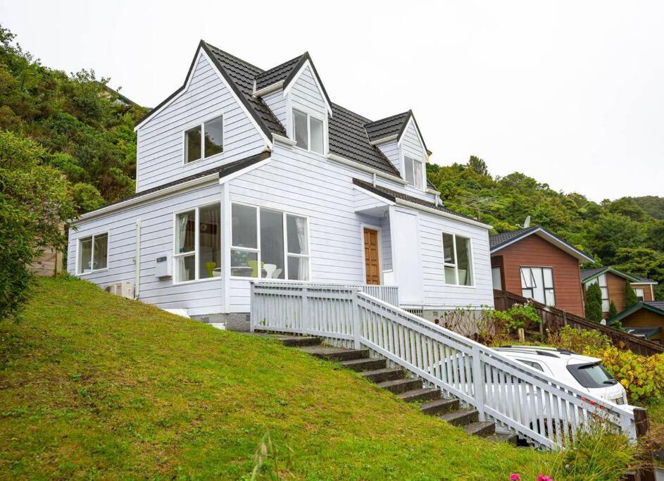 Big sale in winter three bedrooms two bathrooms in karori, Wellington