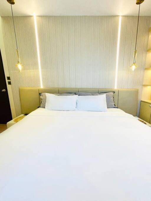 10 Luxurious King Suite, Iloilo City