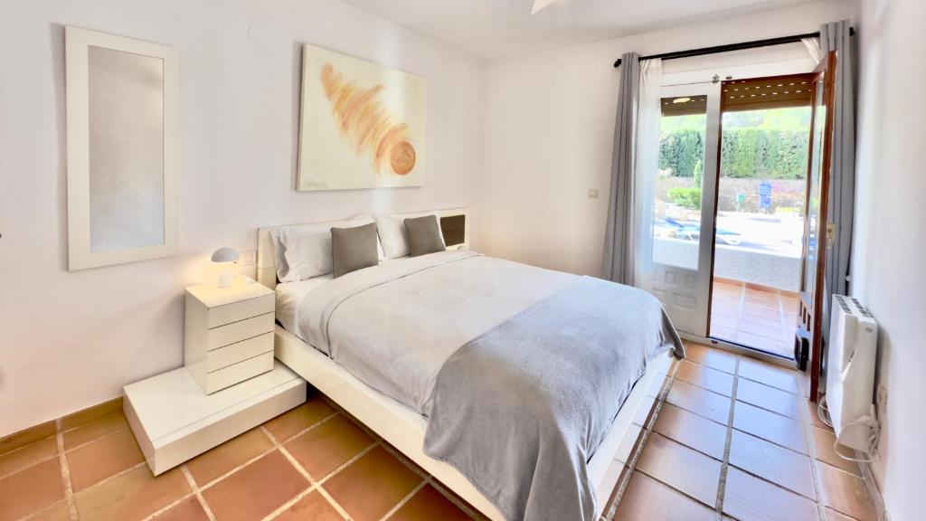 Apto fully equiped con piscina y gratis parking - 5