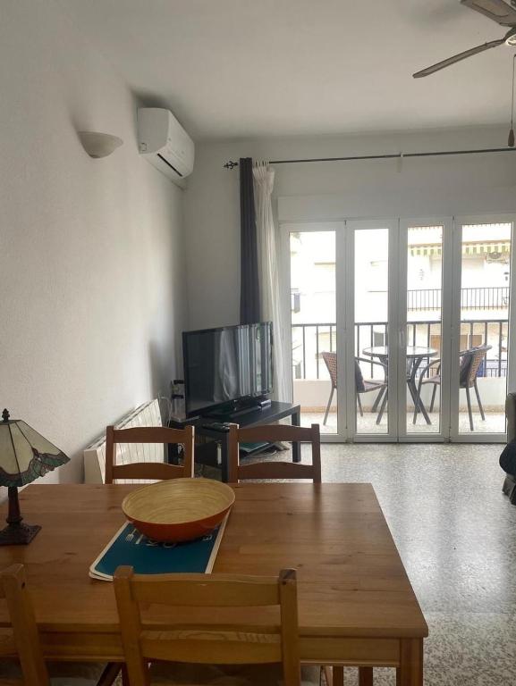 Beautiful 1 bedroom apartment 4G - 4