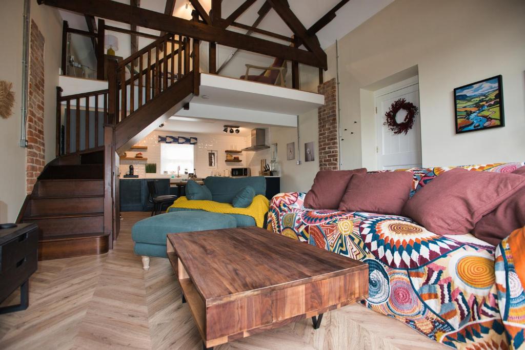 Barn on the Wolds, Yorkshire, Tibthorpe