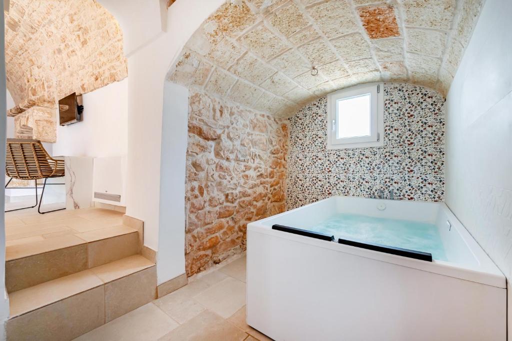 Naturelais Masseria Pittore Monopoli - 5