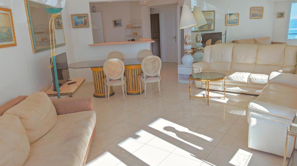 Ref ILES - Palmes d'Or Properties - 4