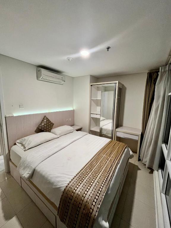 2BR Big Lt 6 Parahyangan Residences