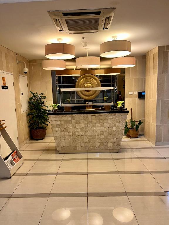 2BR Big Lt 6 Parahyangan Residences