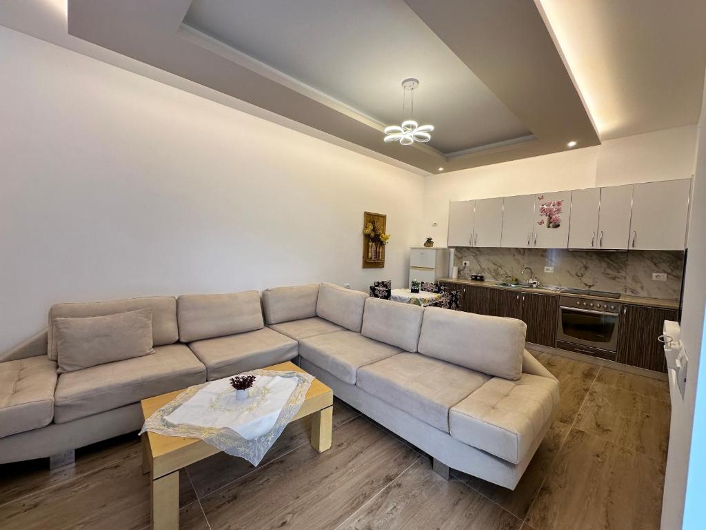 Joen Apartment 2, Sarandë
