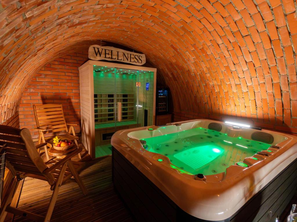 WeinSpitz - Wellness House, Miklavž pri Ormožu