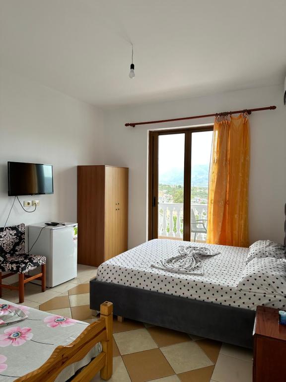 Joen Apartment 5, Sarandë