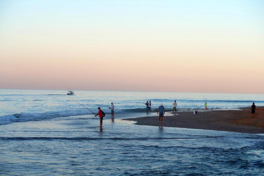2BR condo in excellent location next to the beach - 5
