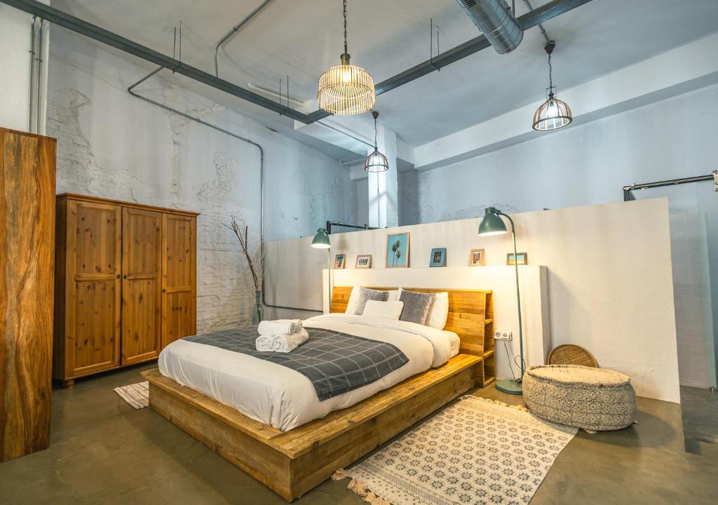 Loft-style ground floor flat - 3