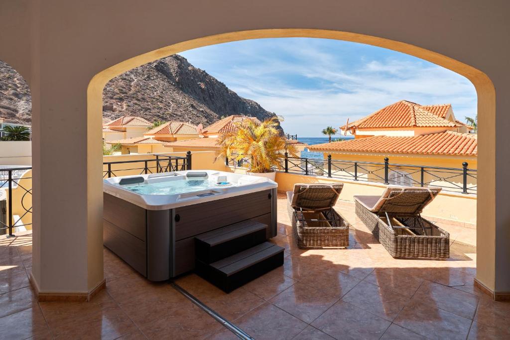 Ocean View Luxury Villa - 5