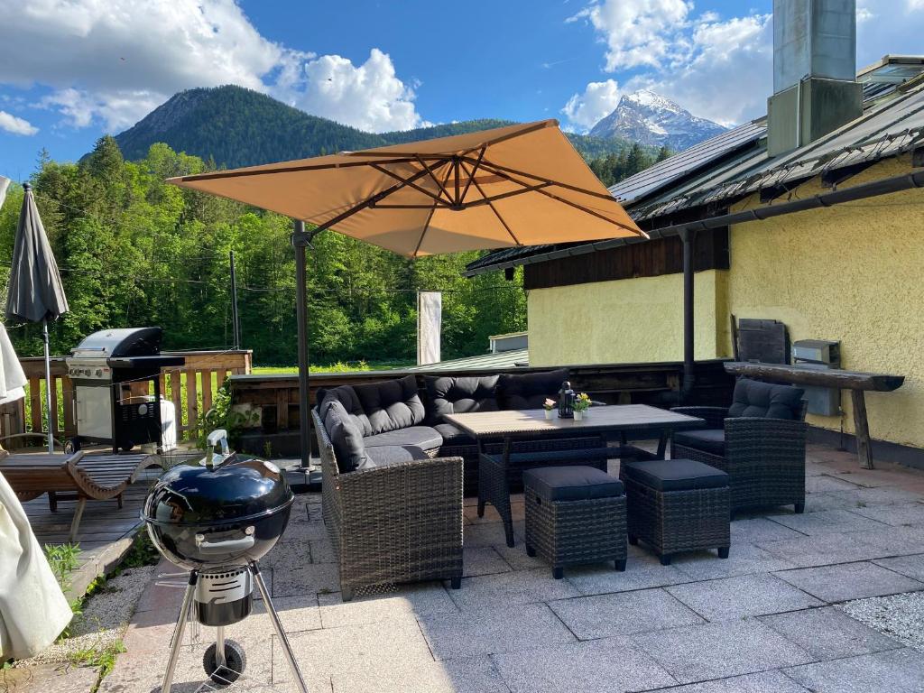 Apartment Alpenblick Watzmann-Kehlstein - TOP Lage im Berchtesgadener Land I bis zu 8 Personen I große Terrasse mit Blick auf die Berge I Smart TV I Billiard I WLAN I kostenloser Parkplatz - 2