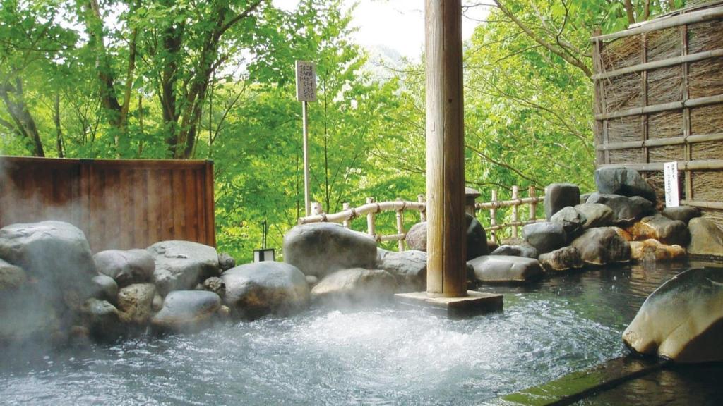 Open air bath