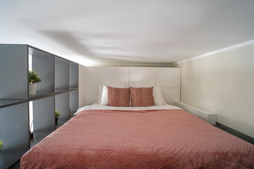 Cozy Loft next to Main Station, Kaunas