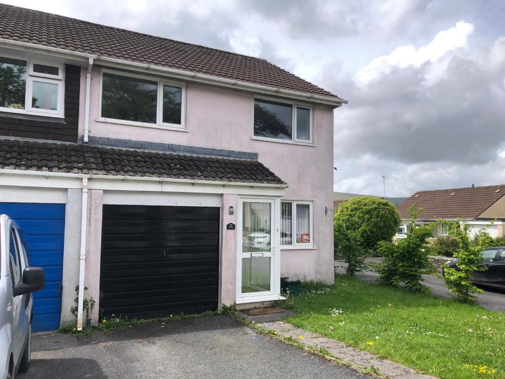 Bishopsmead, 3 Bedroom house, Centre Dartmoor Village, Dean