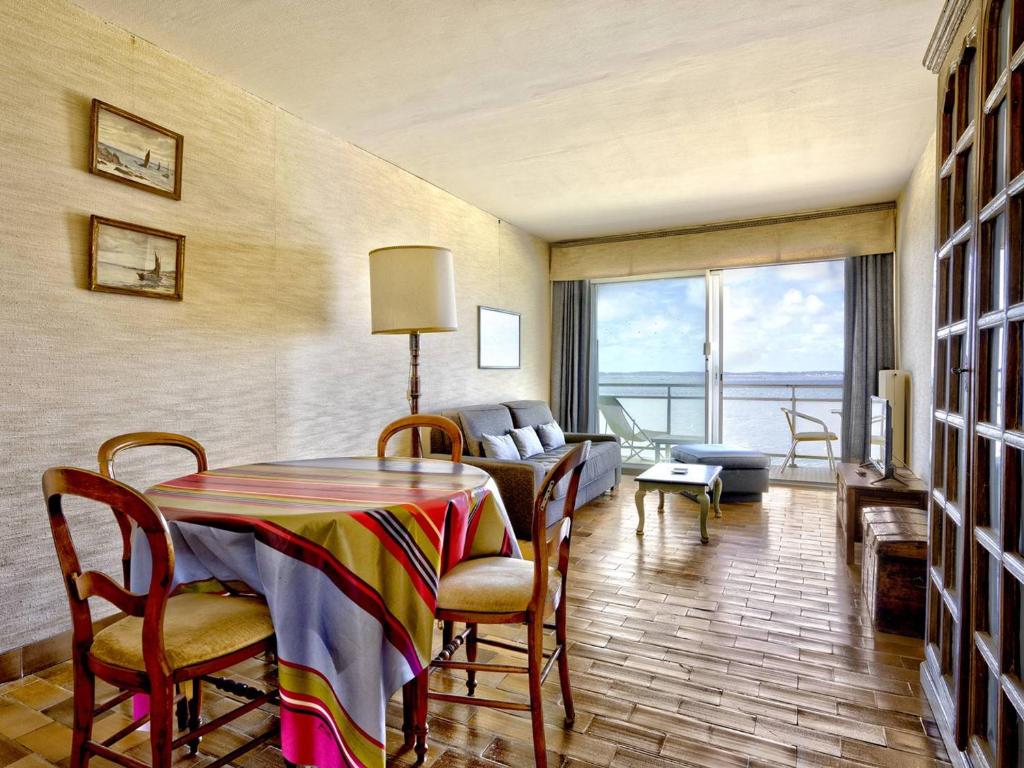 Arcachon Pereire - T2 Front de Mer avec Balcon et Parking - FR-1-433-26 - 2
