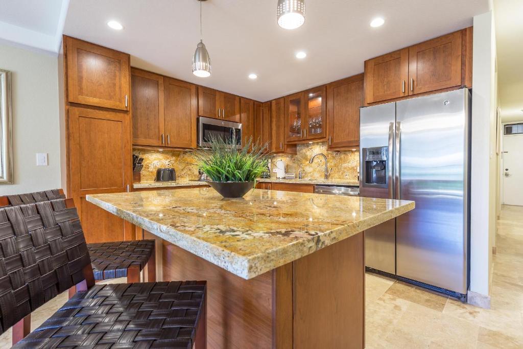 Kamaole Sands 9-210, Wailea