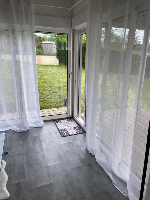 Bungalow dans le jardin - 2