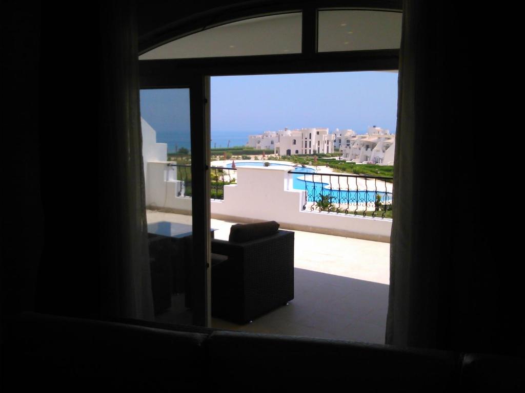 Three-Bedroom Apartment at Louly Beach Resort photo